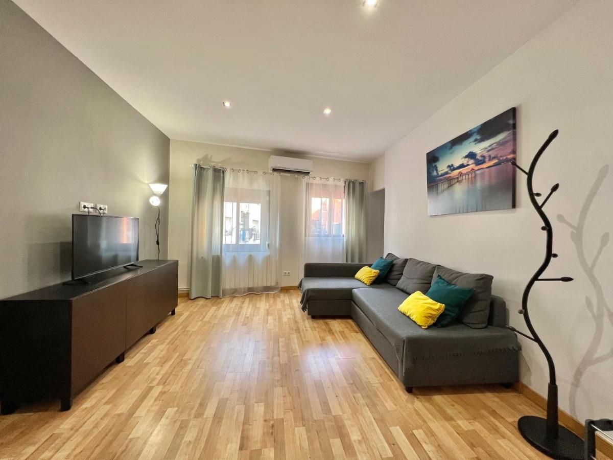 Comfortable Renovated Flat, Wifi! Appartement Badalona